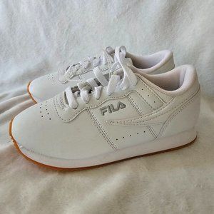 Fila Machu Kid's Lifestyle Sneakers Size 3 Athletic Shoes White Low Top NEW